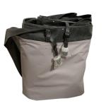 Housse de Couverture Isothermique Spa et Piscine 12 Places – Dimensions 200x150x10 cm – Isolation Thermique et Protection UV – Imperméable et Facile à Manipuler